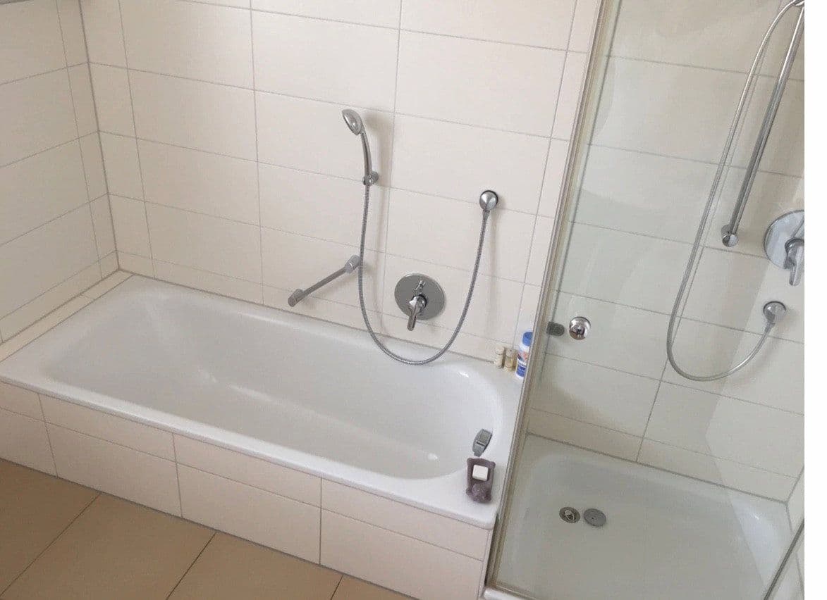 Prenájom domu 154 m², pozemok 350 m², Zum Margarethenzehnten 24, Frankfurt am Main, Hesensko Prenájom domu 154 m², pozemok 350 m², Zum Margarethenzehnten 24, Frankfurt am Main, Hesensko