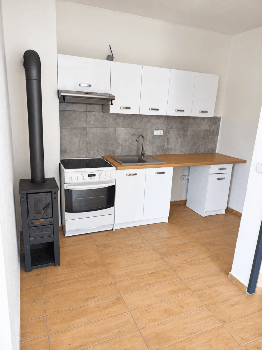 Prenájom bytu 1-izbový 36 m², Všemyslice, Jihočeský kraj Prenájom bytu 1-izbový 36 m², Všemyslice, Jihočeský kraj