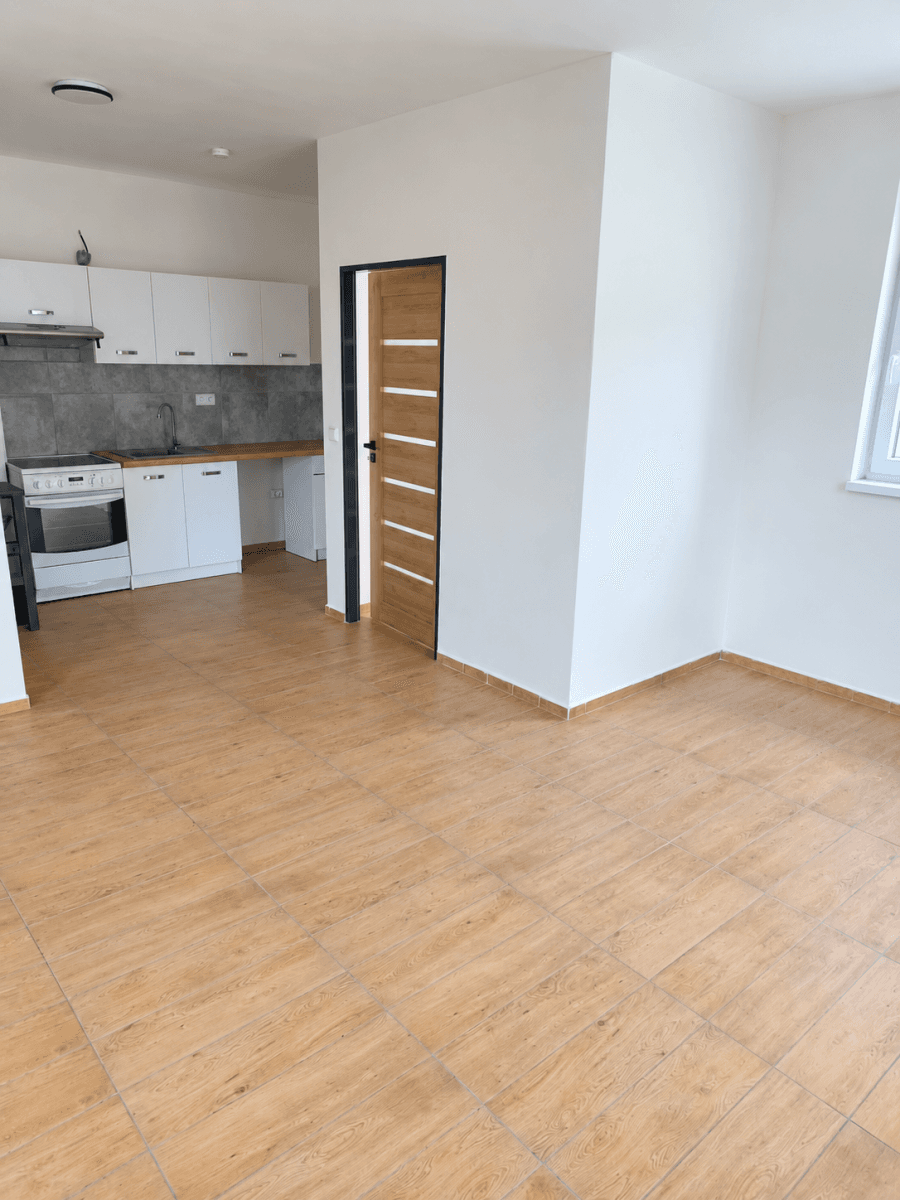 Prenájom bytu 1-izbový 36 m², Všemyslice, Jihočeský kraj Prenájom bytu 1-izbový 36 m², Všemyslice, Jihočeský kraj