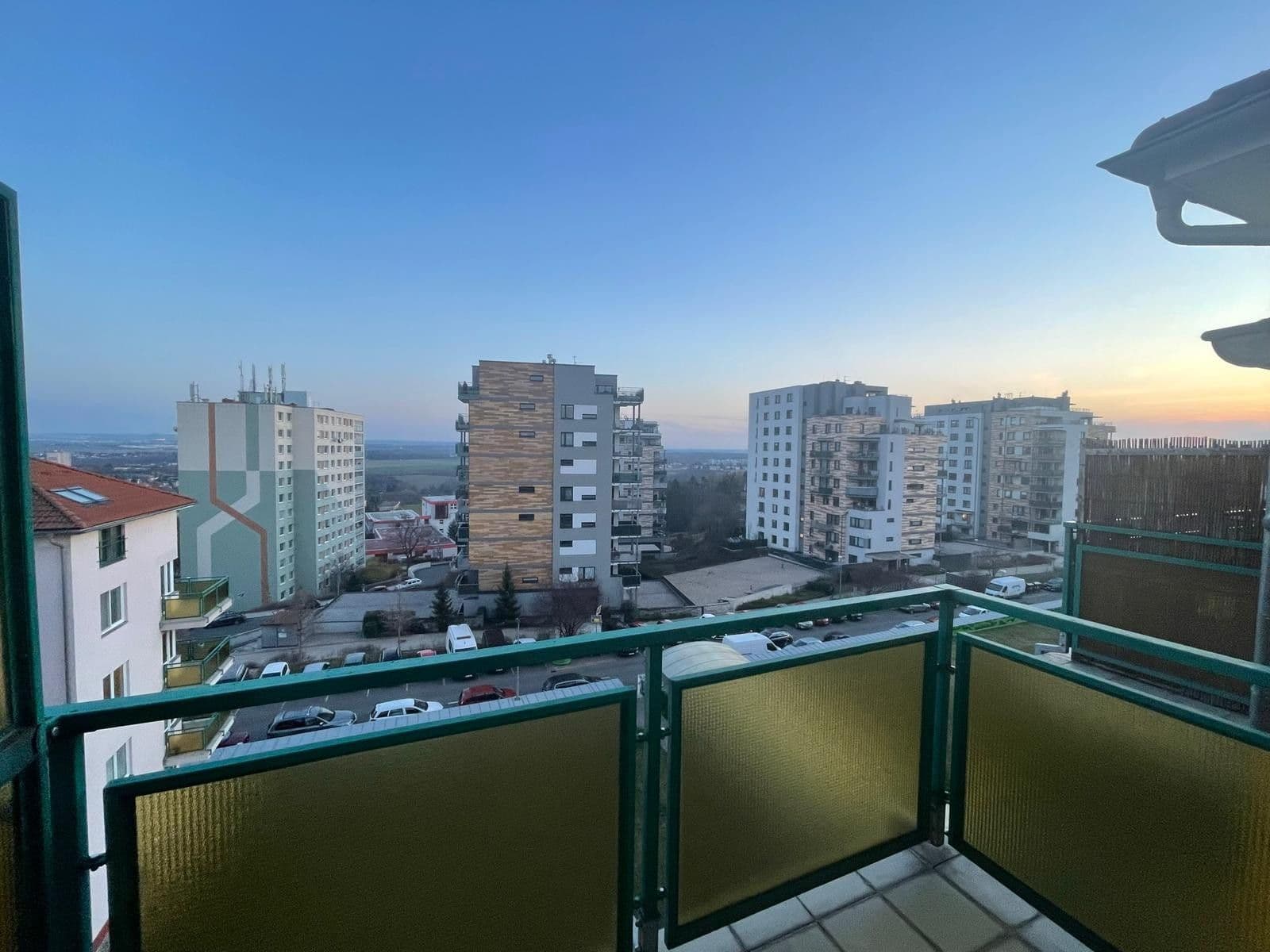 Prenájom bytu 1-izbový 37 m², Padovská, Praha, Praha Prenájom bytu 1-izbový 37 m², Padovská, Praha, Praha