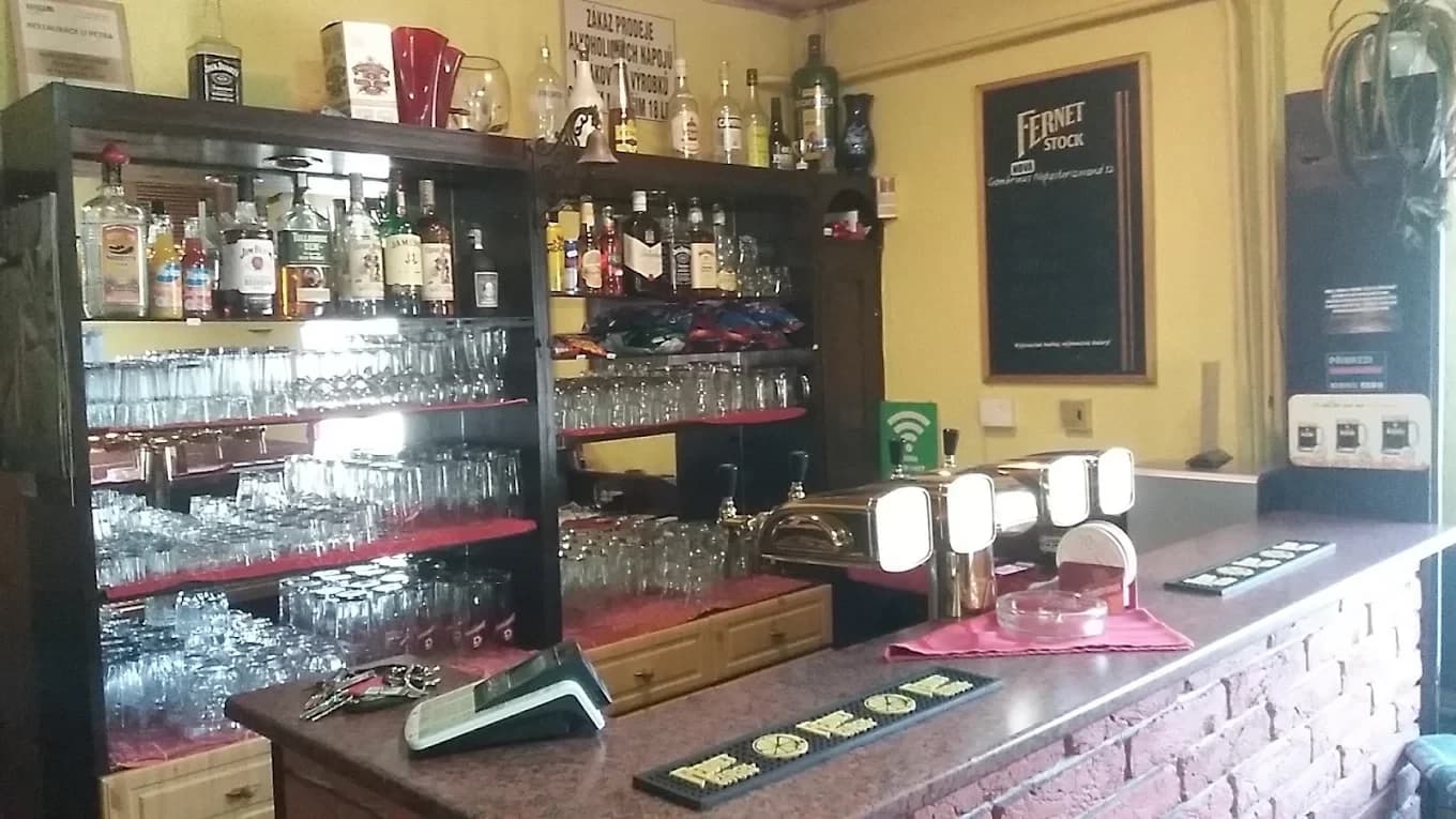 Prenájom nebytového priestoru 250 m², Nádražní, Nová Role, Karlovarský kraj Prenájom nebytového priestoru 250 m², Nádražní, Nová Role, Karlovarský kraj