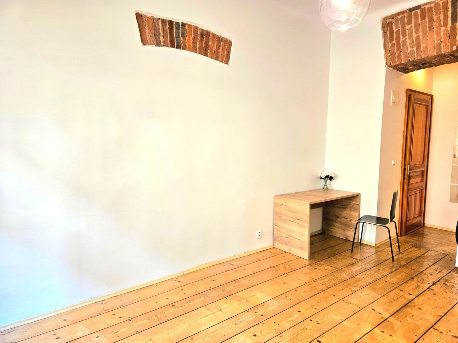 Prenájom bytu 1-izbový 27 m², Vlkova, Praha, Praha Prenájom bytu 1-izbový 27 m², Vlkova, Praha, Praha