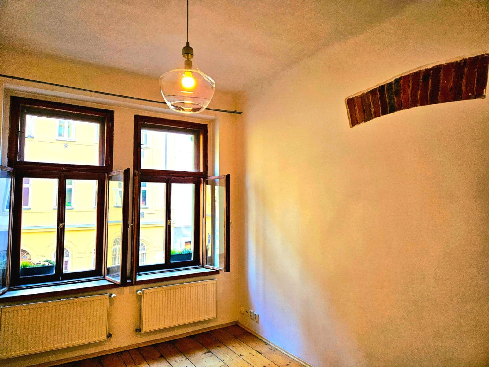 Prenájom bytu 1-izbový 27 m², Vlkova, Praha, Praha Prenájom bytu 1-izbový 27 m², Vlkova, Praha, Praha