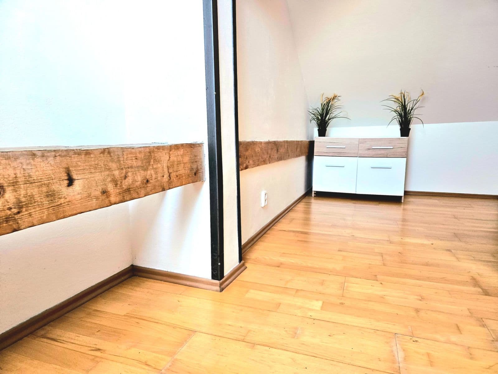 Prenájom bytu 2-izbový 59 m², Vlkova, Praha, Praha Prenájom bytu 2-izbový 59 m², Vlkova, Praha, Praha