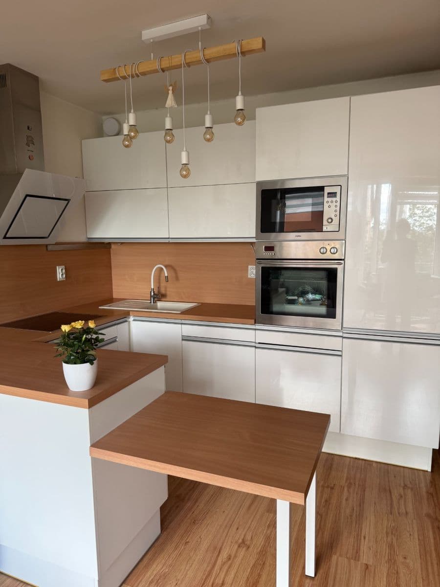 Predaj bytu 2-izbový 49 m², Za Devítkou, Jinočany, Středočeský kraj Predaj bytu 2-izbový 49 m², Za Devítkou, Jinočany, Středočeský kraj
