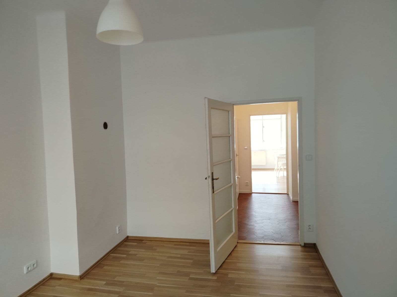 Prenájom bytu 2-izbový 44 m², Ve Střešovičkách, Praha, Praha Prenájom bytu 2-izbový 44 m², Ve Střešovičkách, Praha, Praha