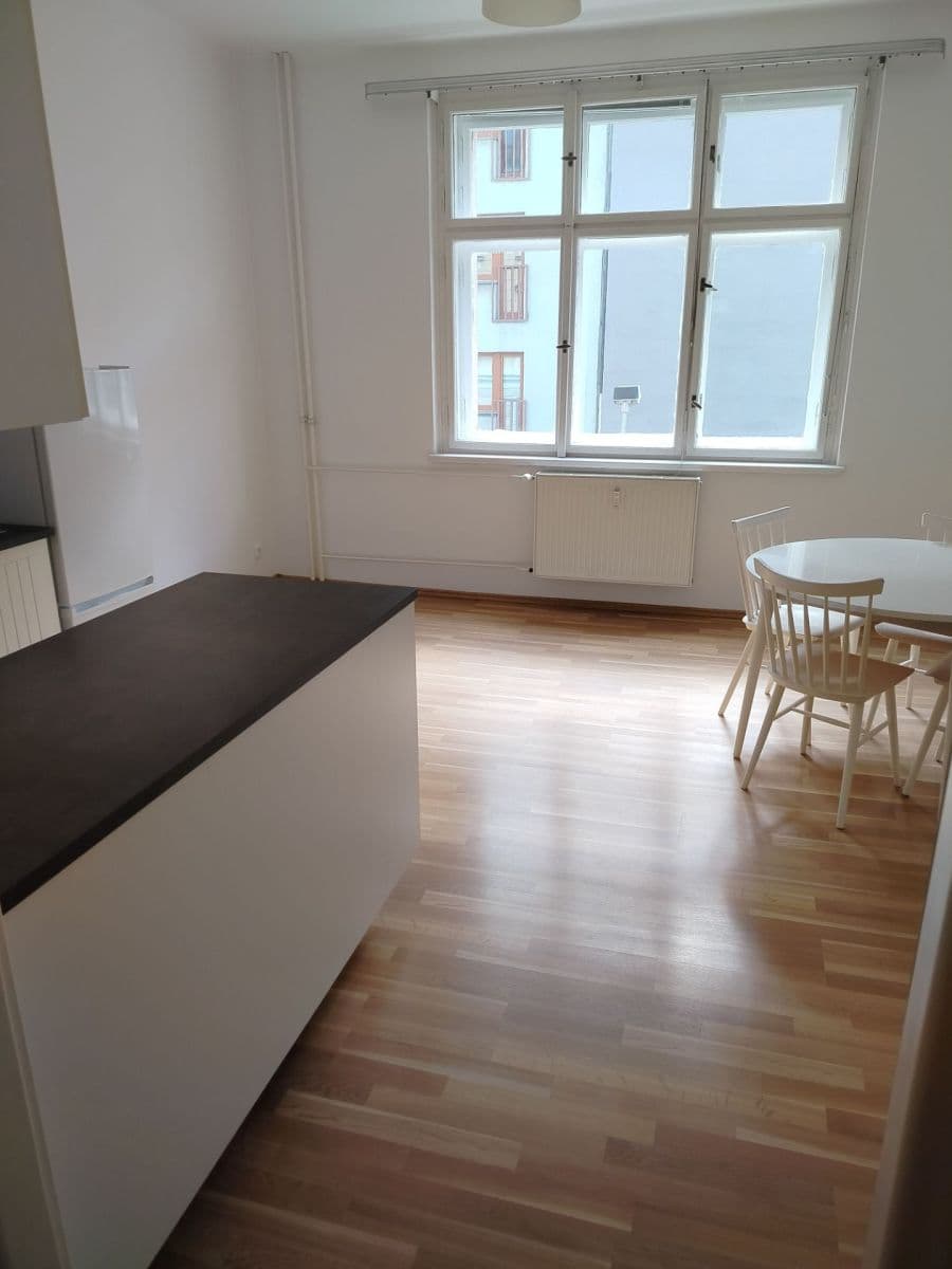 Prenájom bytu 2-izbový 44 m², Ve Střešovičkách, Praha, Praha Prenájom bytu 2-izbový 44 m², Ve Střešovičkách, Praha, Praha
