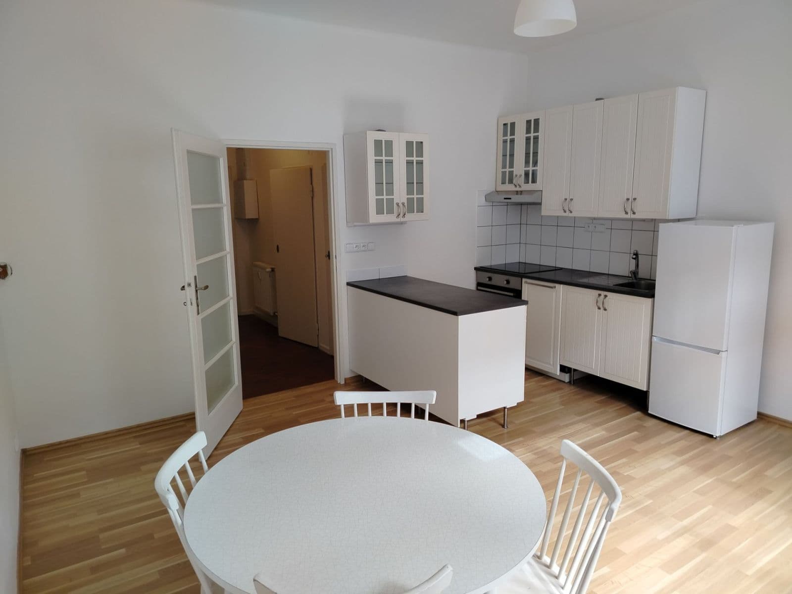 Prenájom bytu 2-izbový 44 m², Ve Střešovičkách, Praha, Praha Prenájom bytu 2-izbový 44 m², Ve Střešovičkách, Praha, Praha