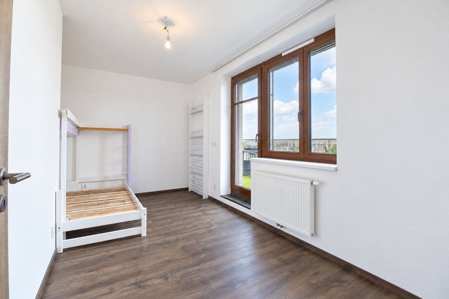 Prenájom bytu 3-izbový 70 m², Fojtova, Praha, Praha Prenájom bytu 3-izbový 70 m², Fojtova, Praha, Praha