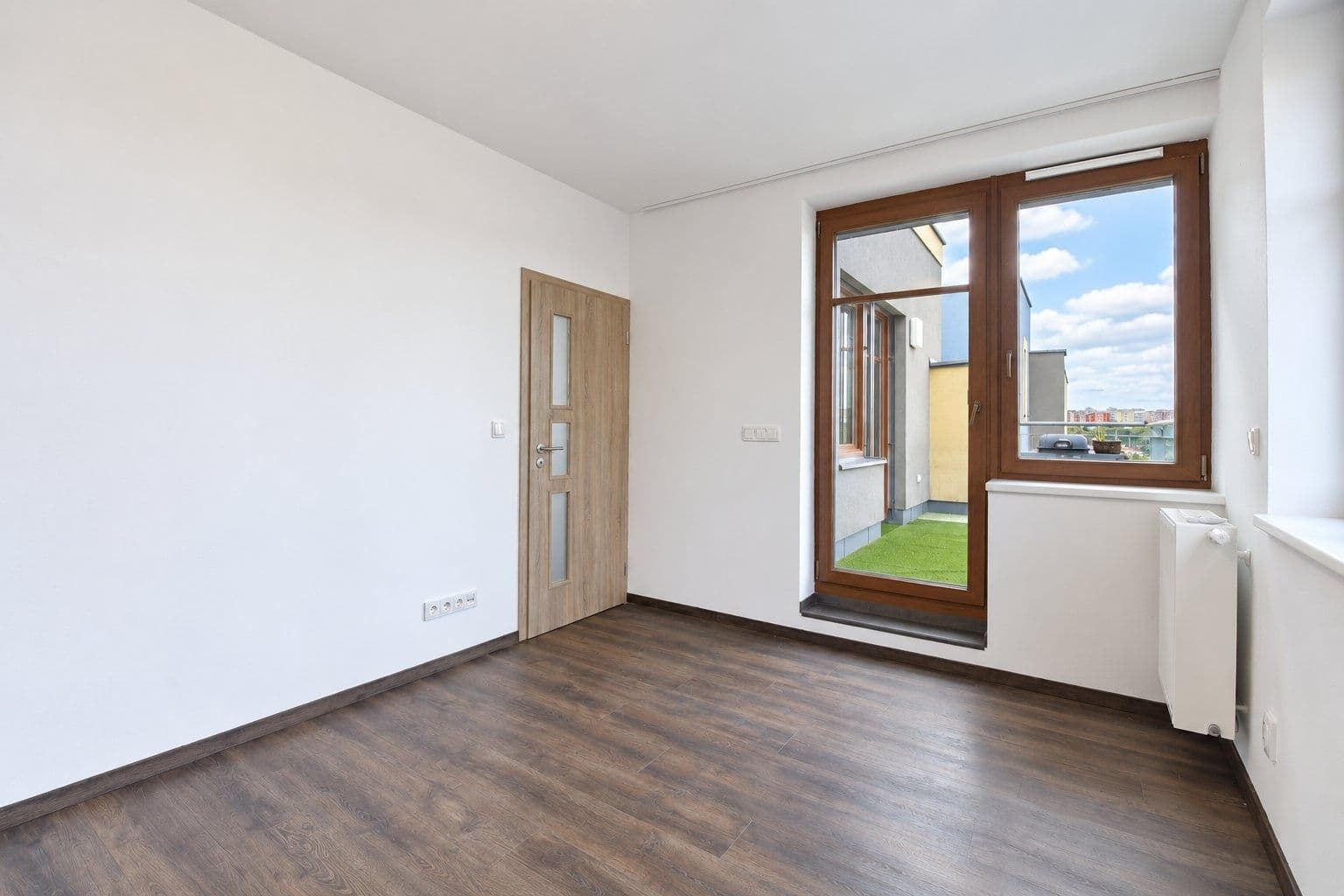 Prenájom bytu 3-izbový 70 m², Fojtova, Praha, Praha Prenájom bytu 3-izbový 70 m², Fojtova, Praha, Praha