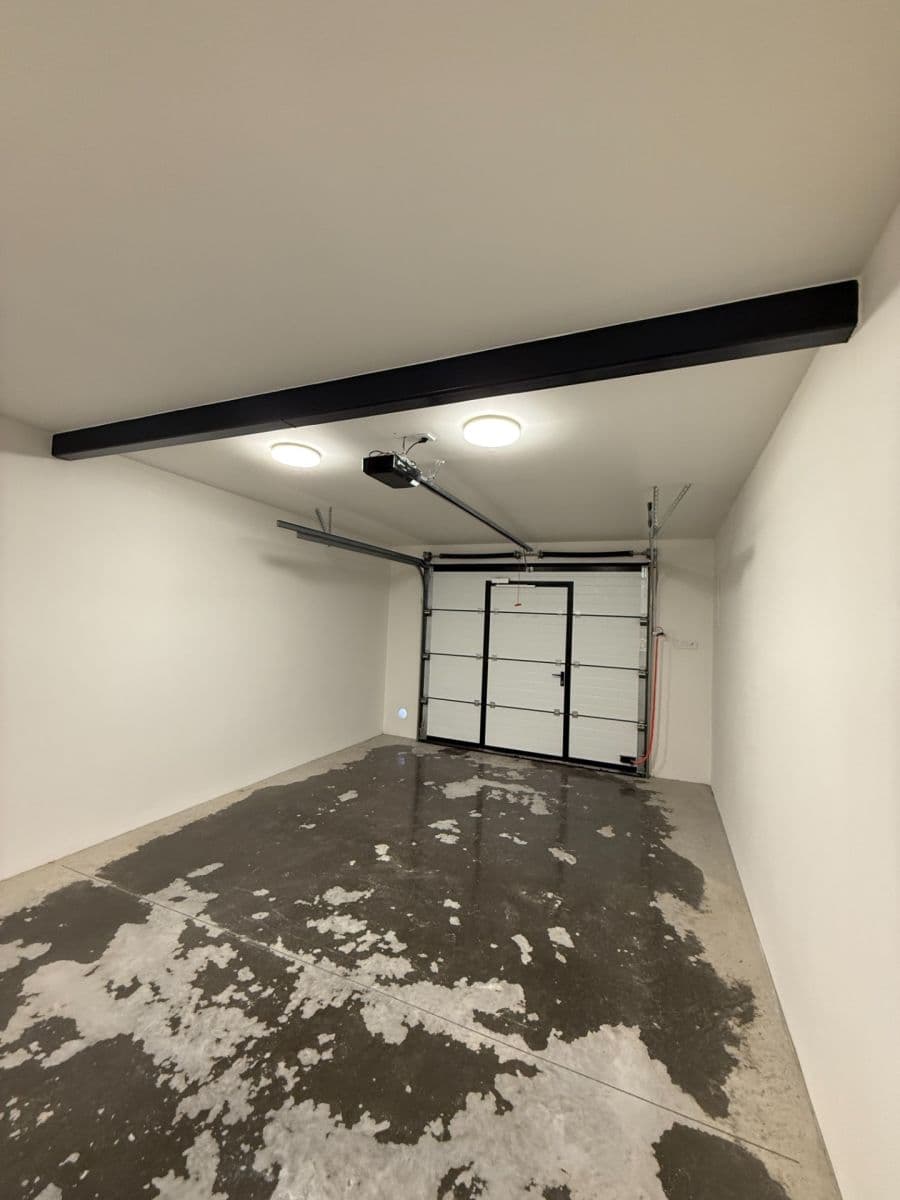 Predaj garáže 30 m², Záhlinická, Hulín, Zlínský kraj Predaj garáže 30 m², Záhlinická, Hulín, Zlínský kraj