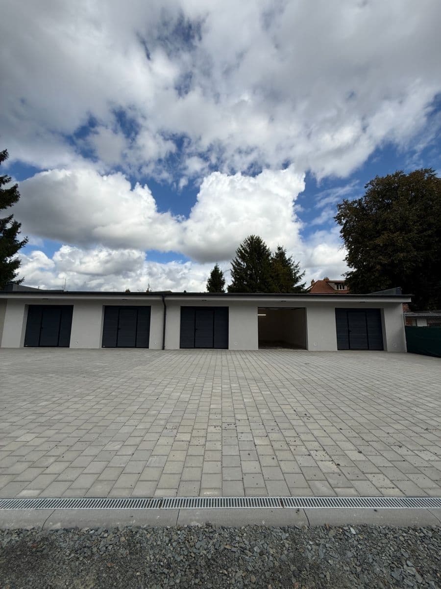 Predaj garáže 30 m², Záhlinická, Hulín, Zlínský kraj Predaj garáže 30 m², Záhlinická, Hulín, Zlínský kraj