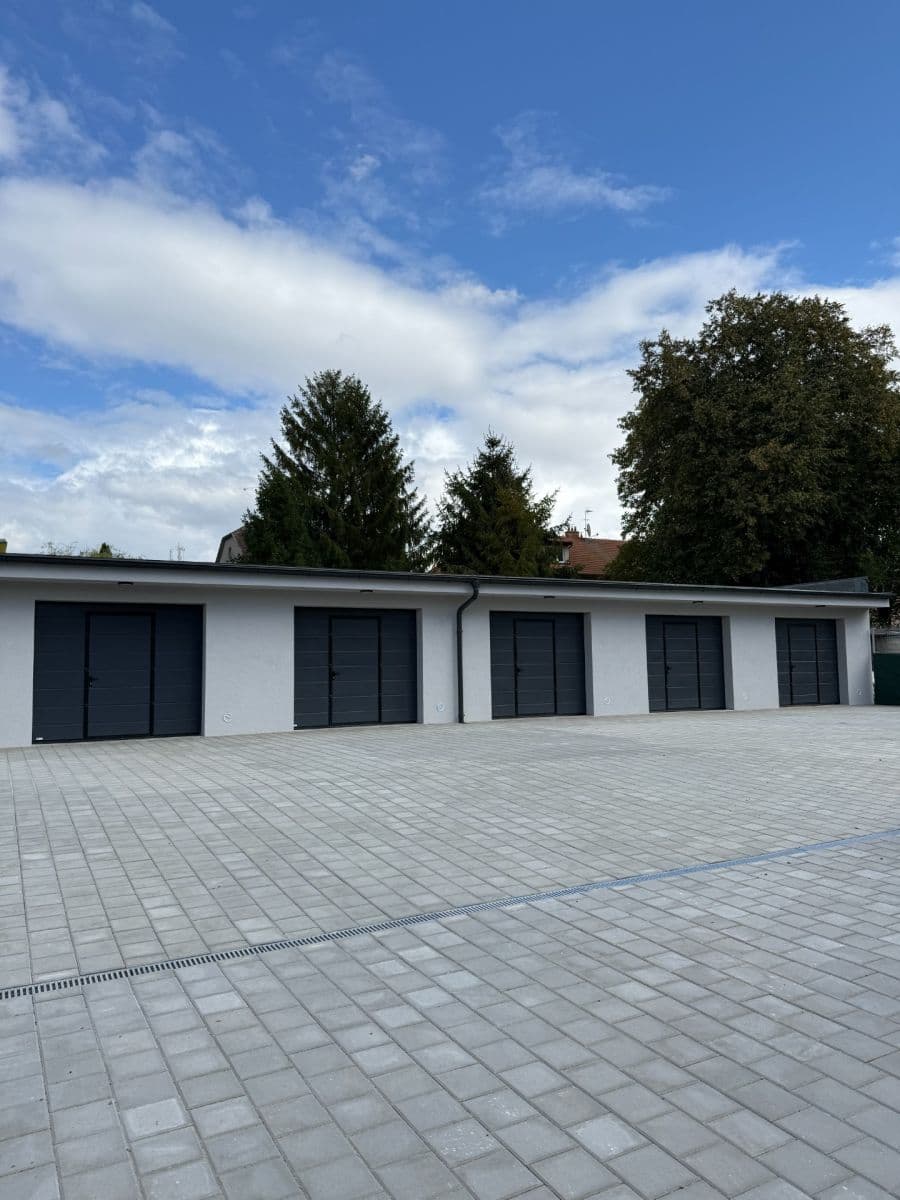 Predaj garáže 30 m², Záhlinická, Hulín, Zlínský kraj Predaj garáže 30 m², Záhlinická, Hulín, Zlínský kraj