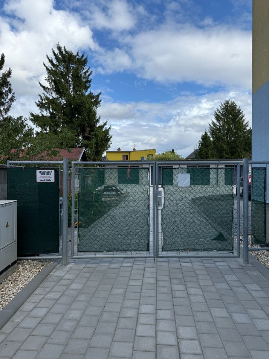Predaj garáže 30 m², Záhlinická, Hulín, Zlínský kraj Predaj garáže 30 m², Záhlinická, Hulín, Zlínský kraj