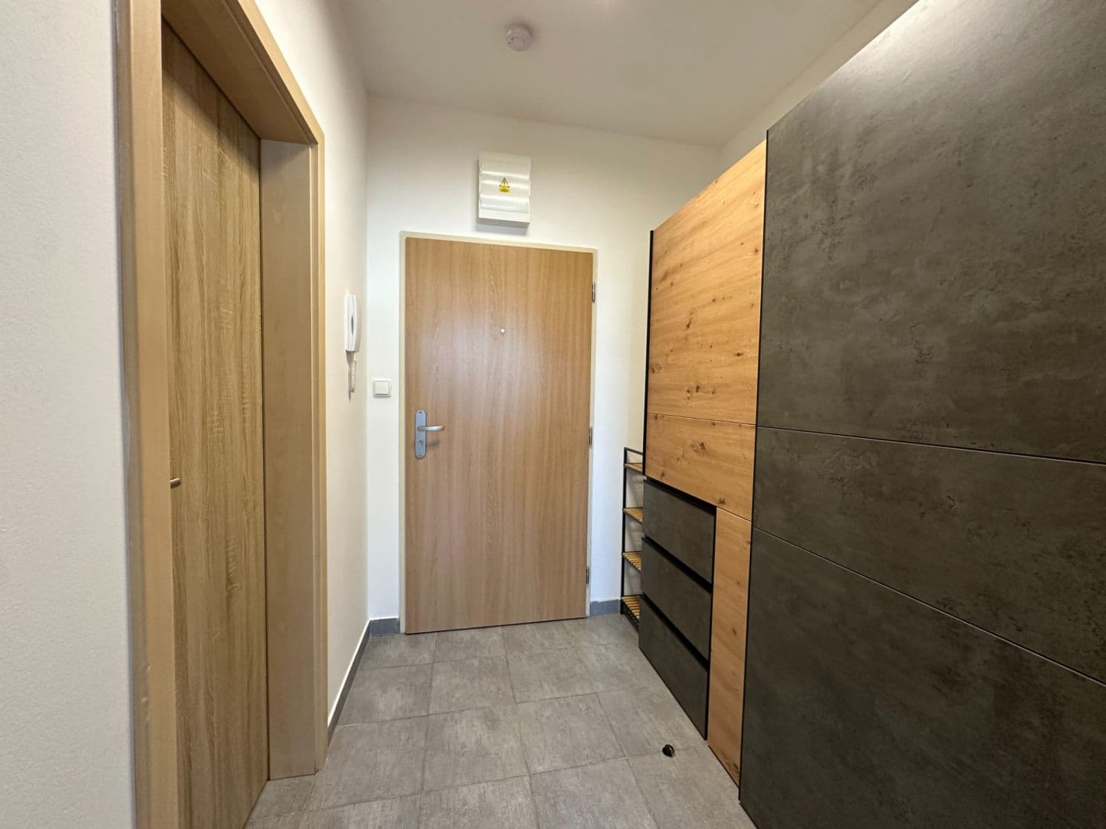 Predaj bytu 1-izbový 34 m², Jaroslava Holečka, Kladno, Středočeský kraj Predaj bytu 1-izbový 34 m², Jaroslava Holečka, Kladno, Středočeský kraj