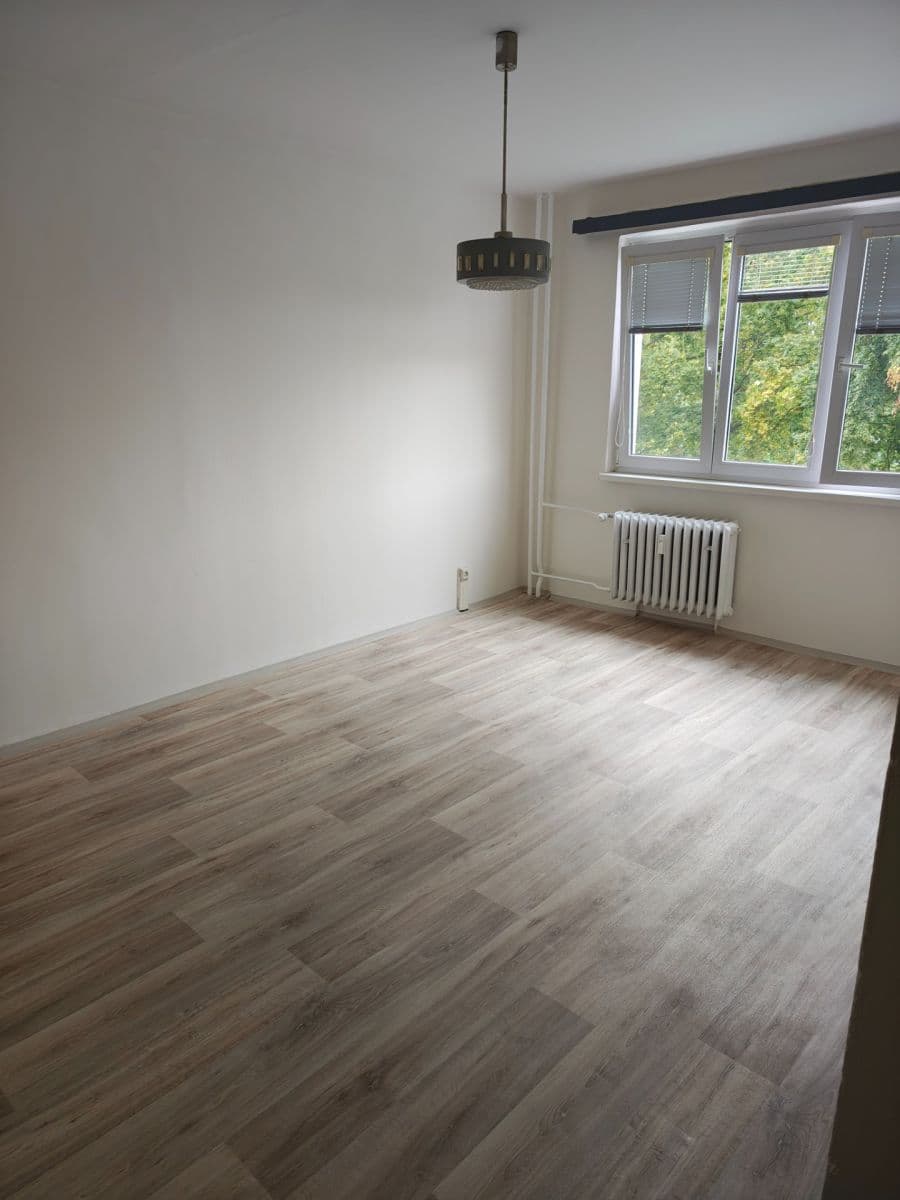 Prenájom bytu 2-izbový 53 m², Cihlářská, Chomutov, Ústecký kraj Prenájom bytu 2-izbový 53 m², Cihlářská, Chomutov, Ústecký kraj