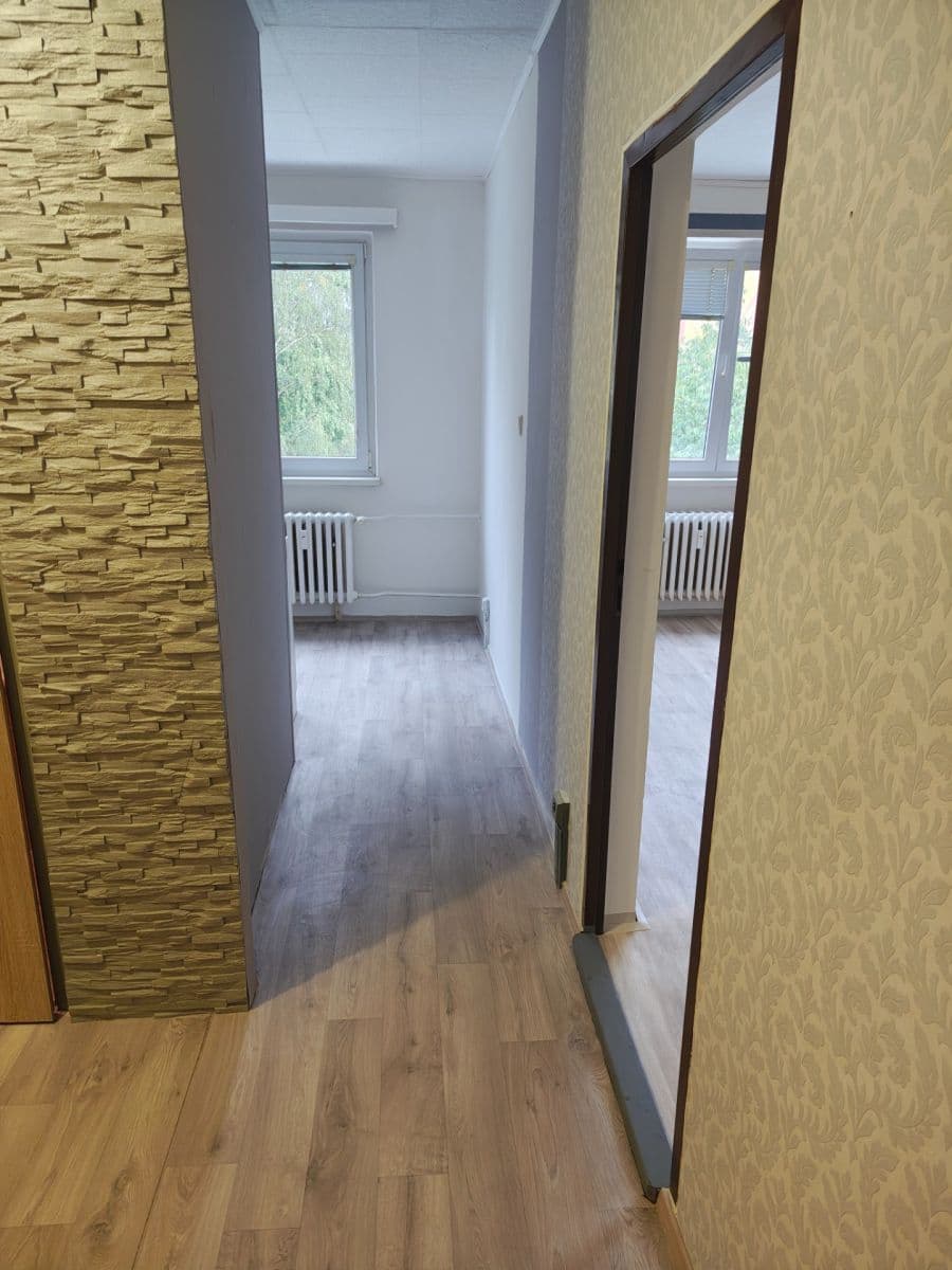 Prenájom bytu 2-izbový 53 m², Cihlářská, Chomutov, Ústecký kraj Prenájom bytu 2-izbový 53 m², Cihlářská, Chomutov, Ústecký kraj
