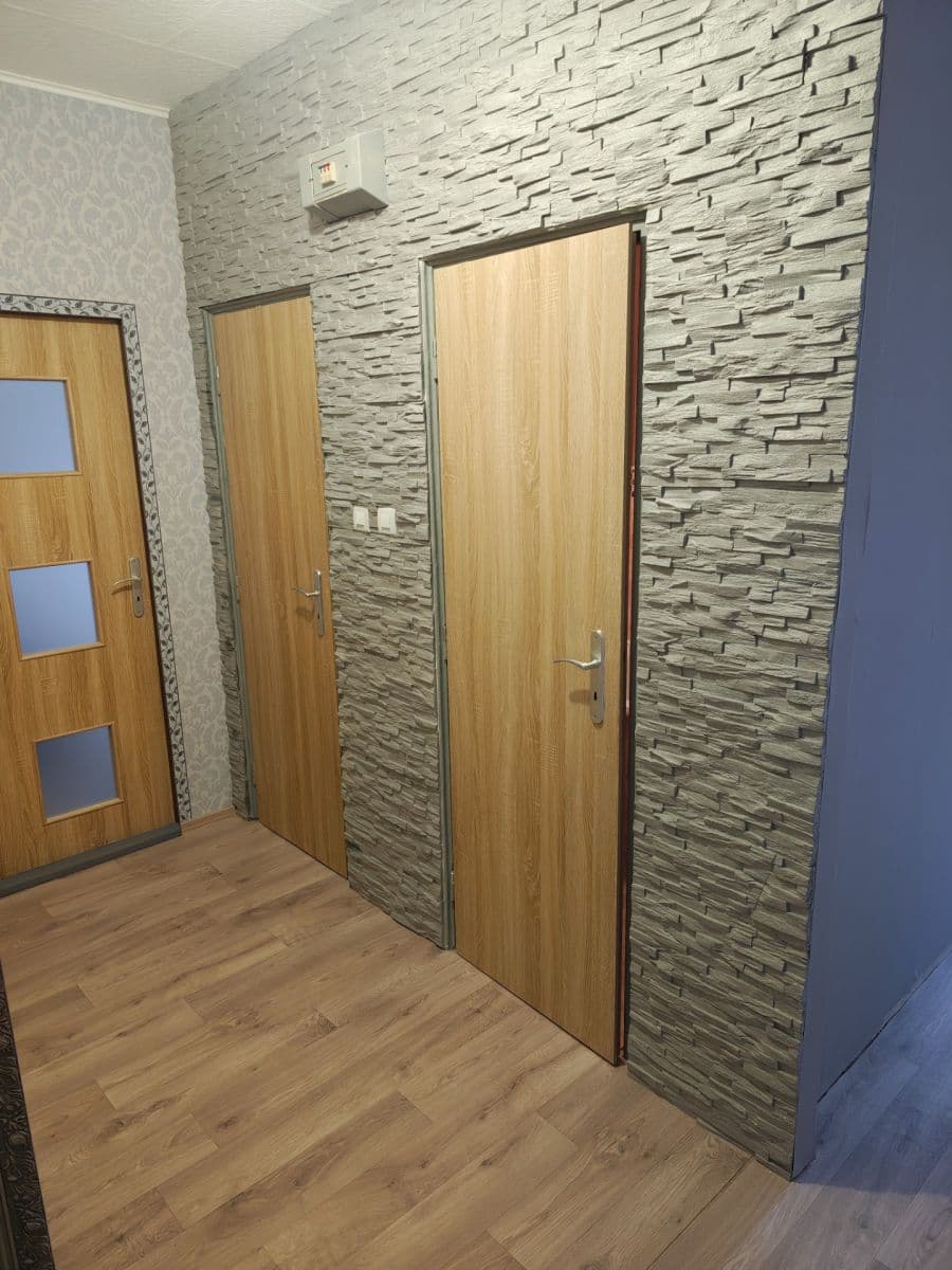 Prenájom bytu 2-izbový 53 m², Cihlářská, Chomutov, Ústecký kraj Prenájom bytu 2-izbový 53 m², Cihlářská, Chomutov, Ústecký kraj