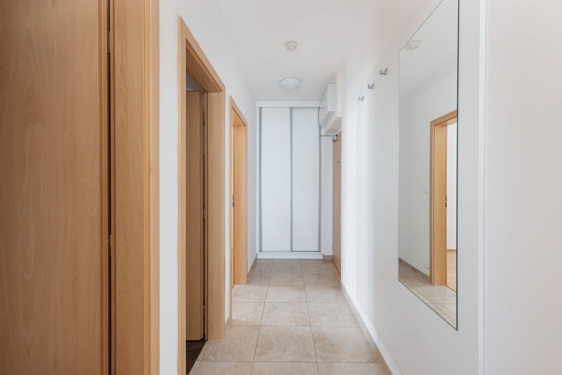 Prenájom bytu 2-izbový 57 m², U Slovanky, Praha, Praha Prenájom bytu 2-izbový 57 m², U Slovanky, Praha, Praha