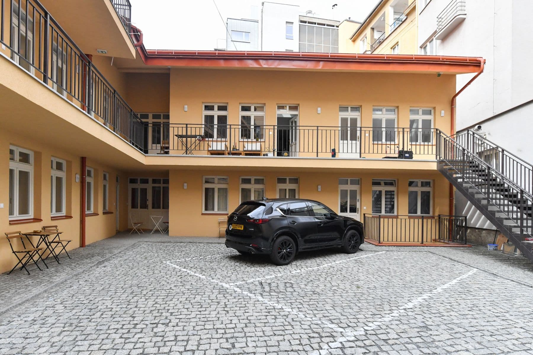 Prenájom bytu 57 m², Žitná, Praha, Praha Prenájom bytu 57 m², Žitná, Praha, Praha