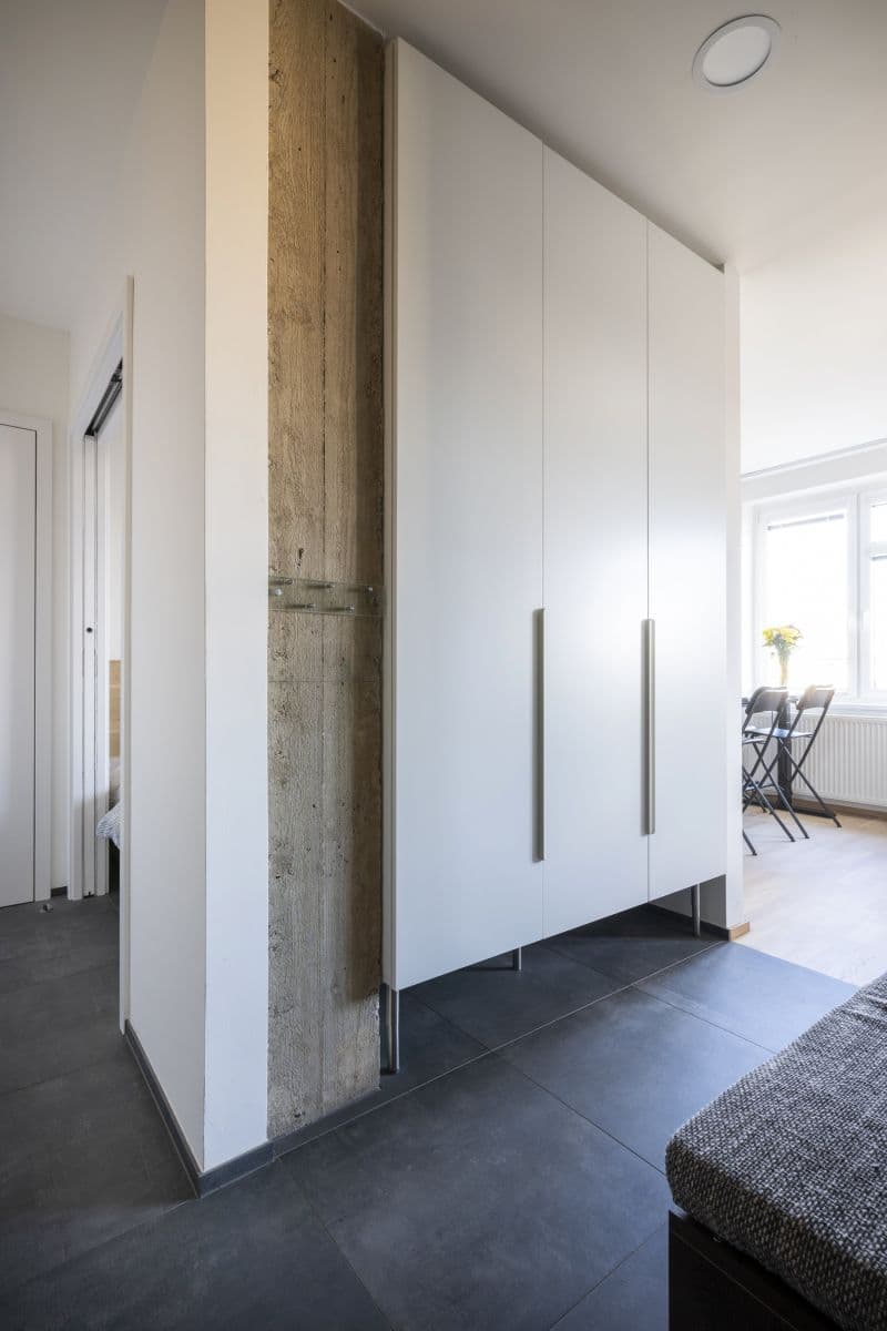 Prenájom bytu 34 m², Žitomírská, Praha, Praha Prenájom bytu 34 m², Žitomírská, Praha, Praha