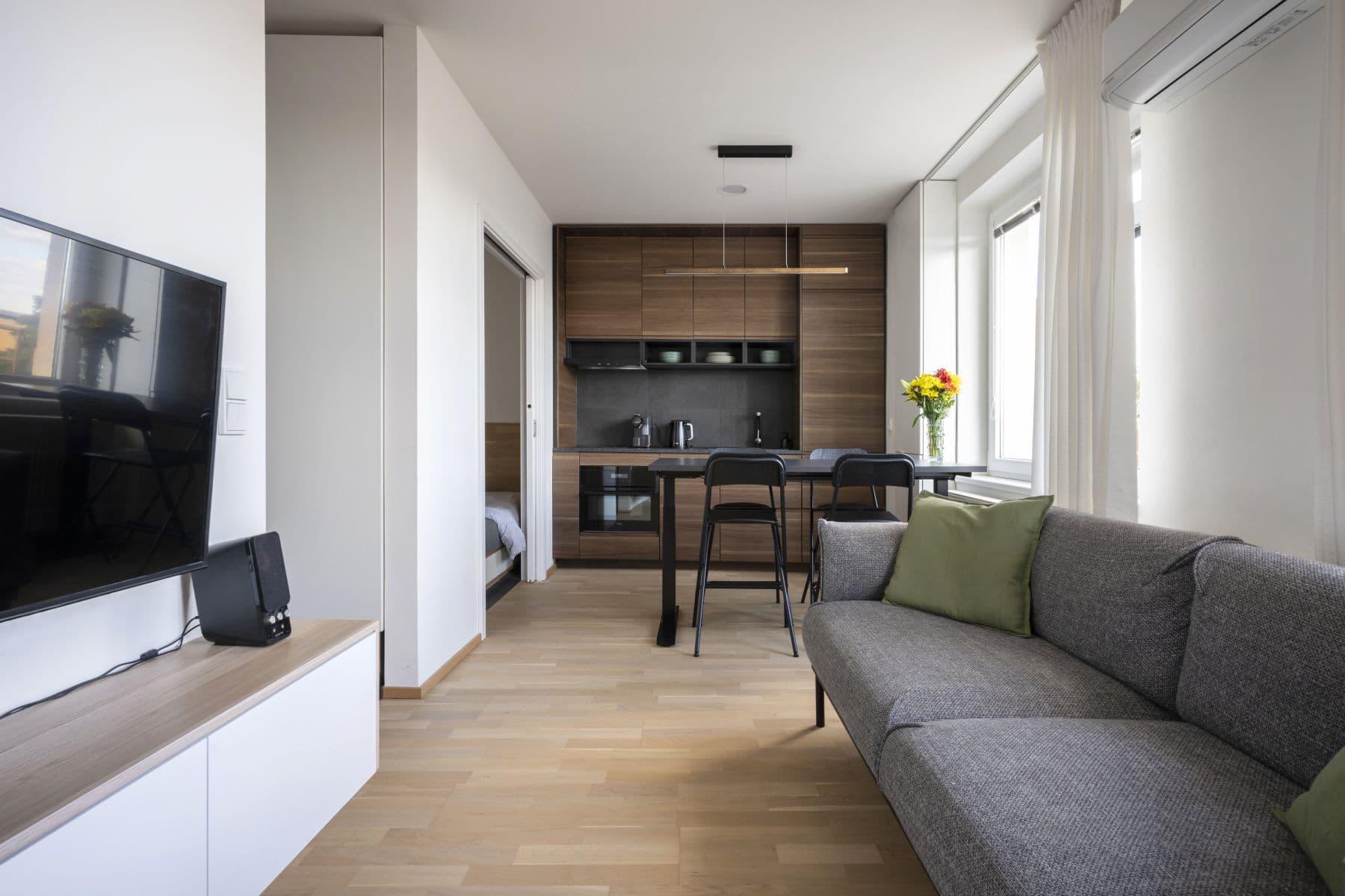 Prenájom bytu 34 m², Žitomírská, Praha, Praha Prenájom bytu 34 m², Žitomírská, Praha, Praha