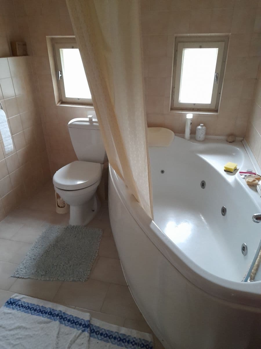 Prenájom bytu 96 m², Včelařská, Praha, Praha Prenájom bytu 96 m², Včelařská, Praha, Praha