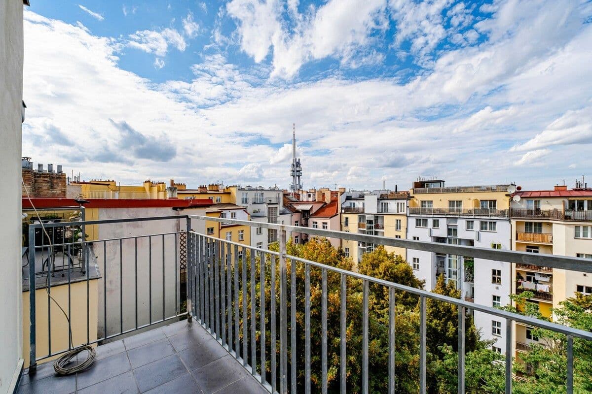 Prenájom bytu 90 m², Vinohradská, Praha, Praha Prenájom bytu 90 m², Vinohradská, Praha, Praha