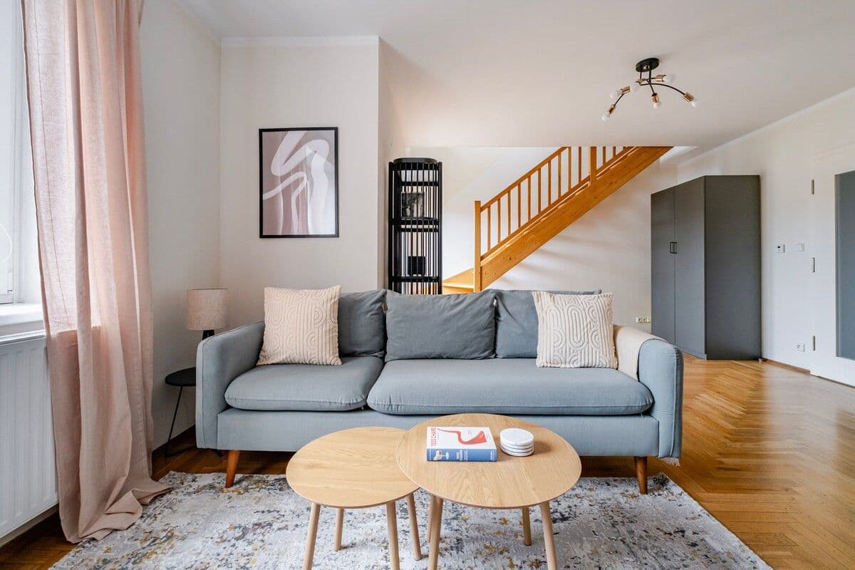 Prenájom bytu 90 m², Vinohradská, Praha, Praha Prenájom bytu 90 m², Vinohradská, Praha, Praha