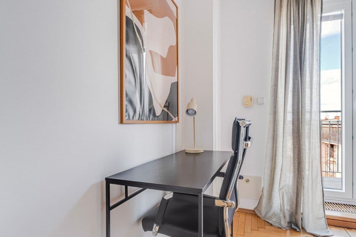 Prenájom bytu 90 m², Vinohradská, Praha, Praha Prenájom bytu 90 m², Vinohradská, Praha, Praha