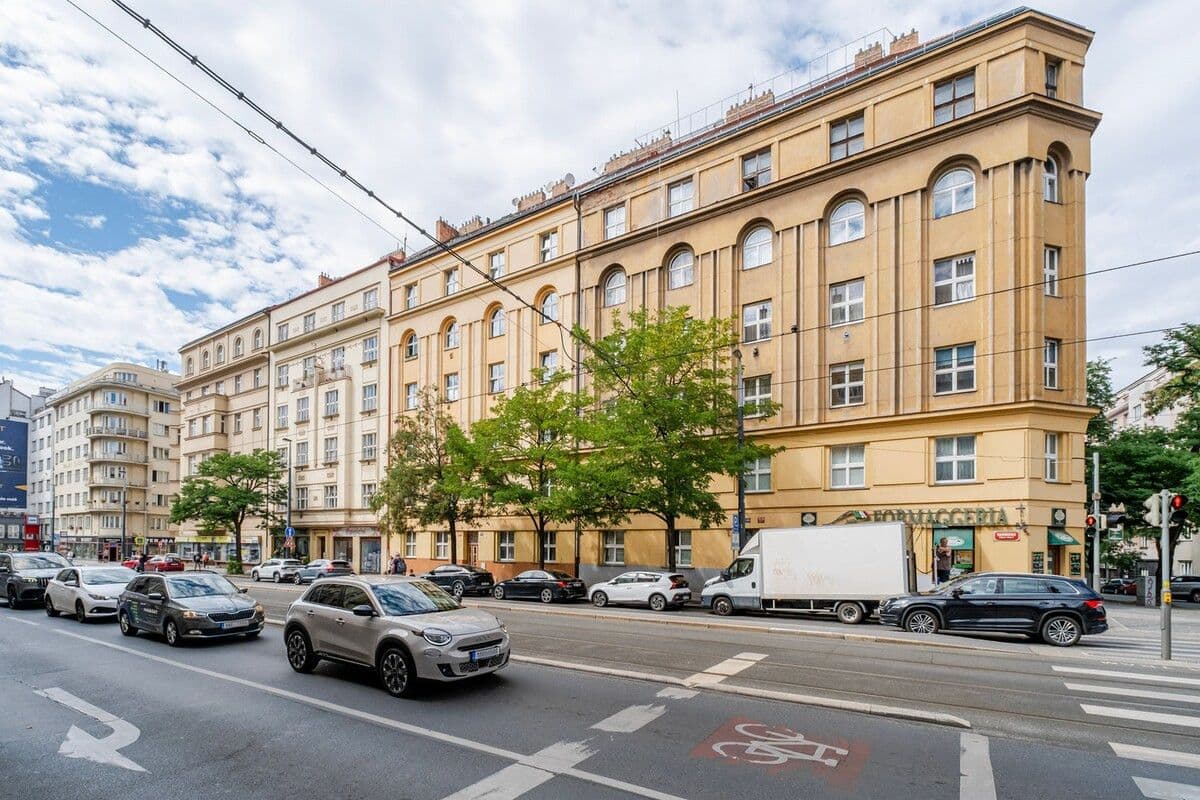 Prenájom bytu 90 m², Vinohradská, Praha, Praha Prenájom bytu 90 m², Vinohradská, Praha, Praha