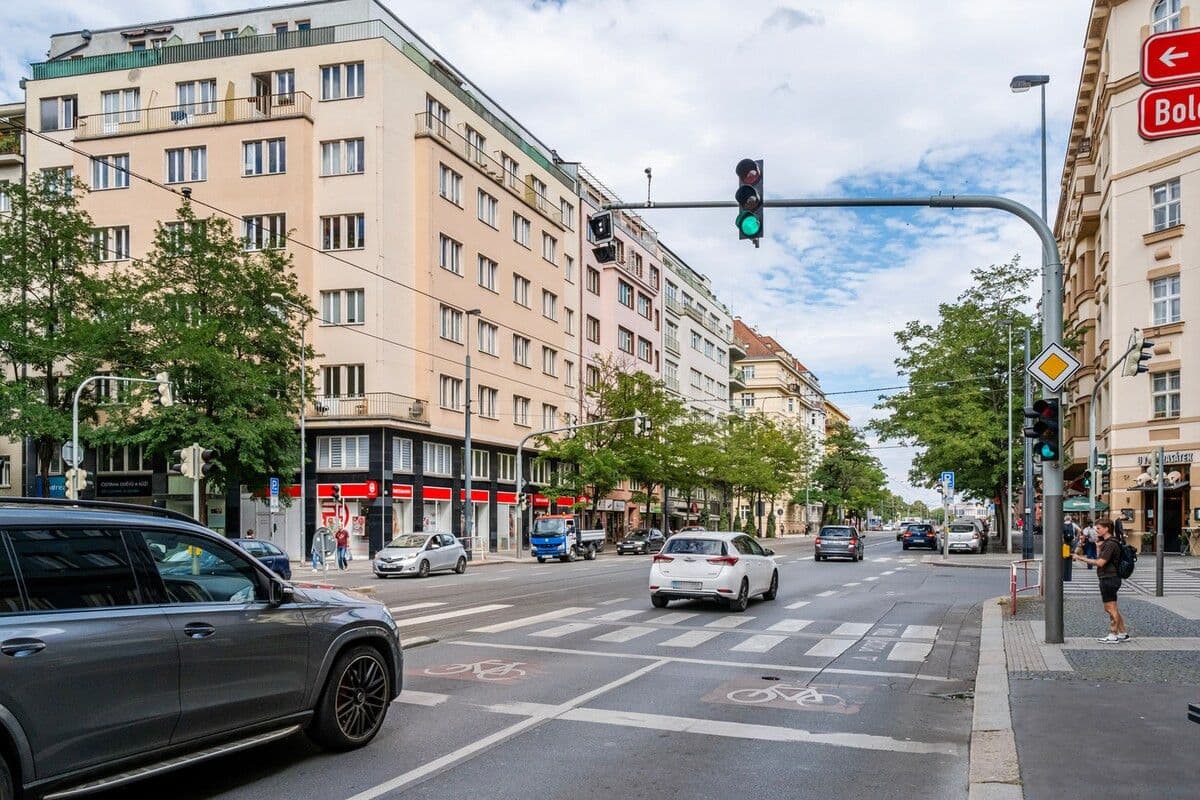 Prenájom bytu 90 m², Vinohradská, Praha, Praha Prenájom bytu 90 m², Vinohradská, Praha, Praha