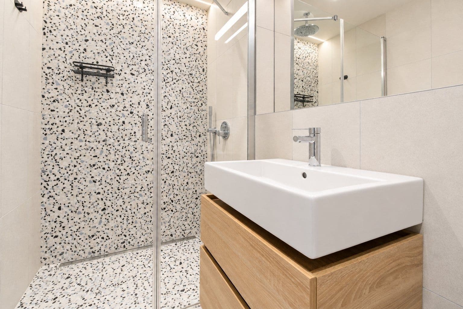 Prenájom bytu 1-izbový 36 m², U Komína, Praha, Praha Prenájom bytu 1-izbový 36 m², U Komína, Praha, Praha