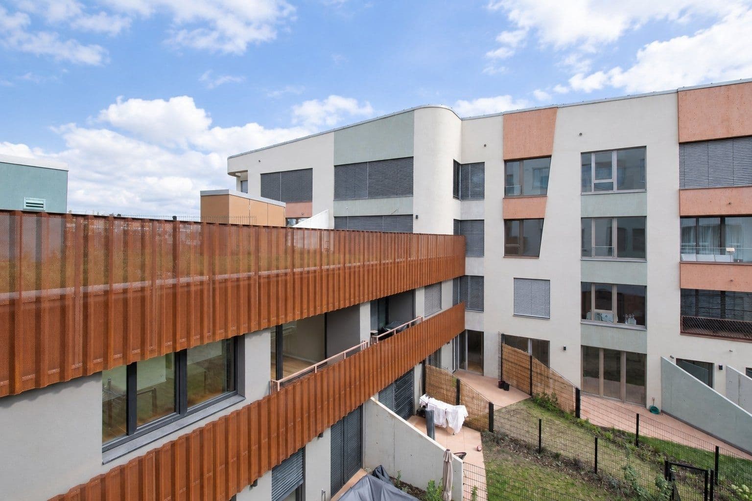 Prenájom bytu 1-izbový 36 m², U Komína, Praha, Praha Prenájom bytu 1-izbový 36 m², U Komína, Praha, Praha