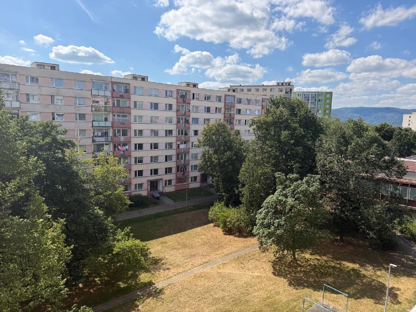 Predaj bytu 2-izbový 63 m², Ladova, Ústí nad Labem, Ústecký kraj Predaj bytu 2-izbový 63 m², Ladova, Ústí nad Labem, Ústecký kraj