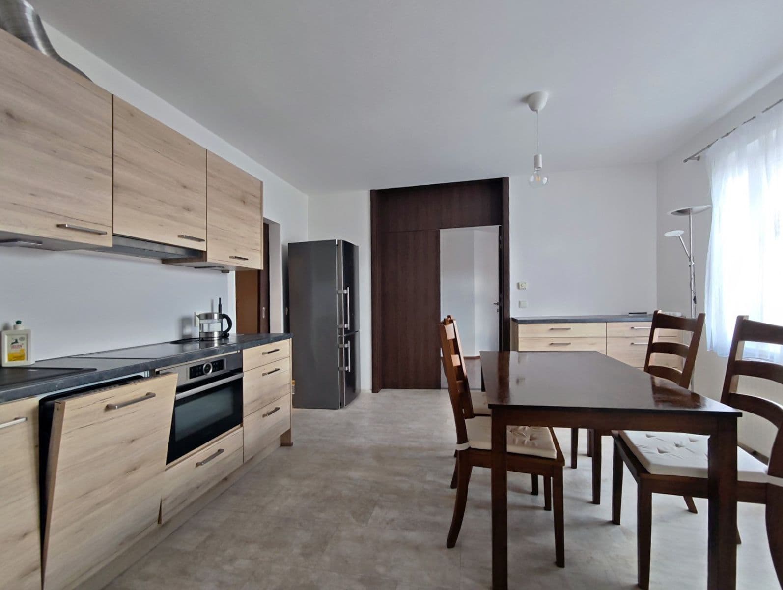 Prenájom bytu 2-izbový 58 m², Lotyšská, Praha, Praha Prenájom bytu 2-izbový 58 m², Lotyšská, Praha, Praha