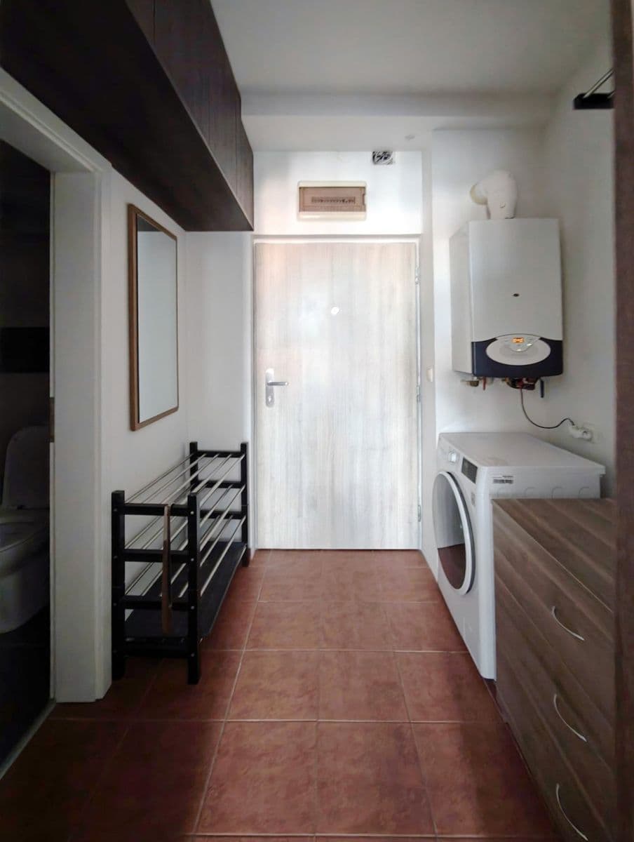 Prenájom bytu 2-izbový 58 m², Lotyšská, Praha, Praha Prenájom bytu 2-izbový 58 m², Lotyšská, Praha, Praha