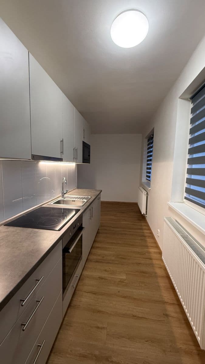Prenájom bytu 2-izbový 59 m², Bohutín, Středočeský kraj Prenájom bytu 2-izbový 59 m², Bohutín, Středočeský kraj