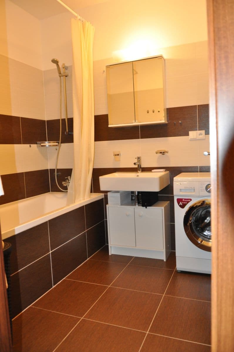 Predaj bytu 2-izbový 52 m², Počernická, Praha, Praha Predaj bytu 2-izbový 52 m², Počernická, Praha, Praha