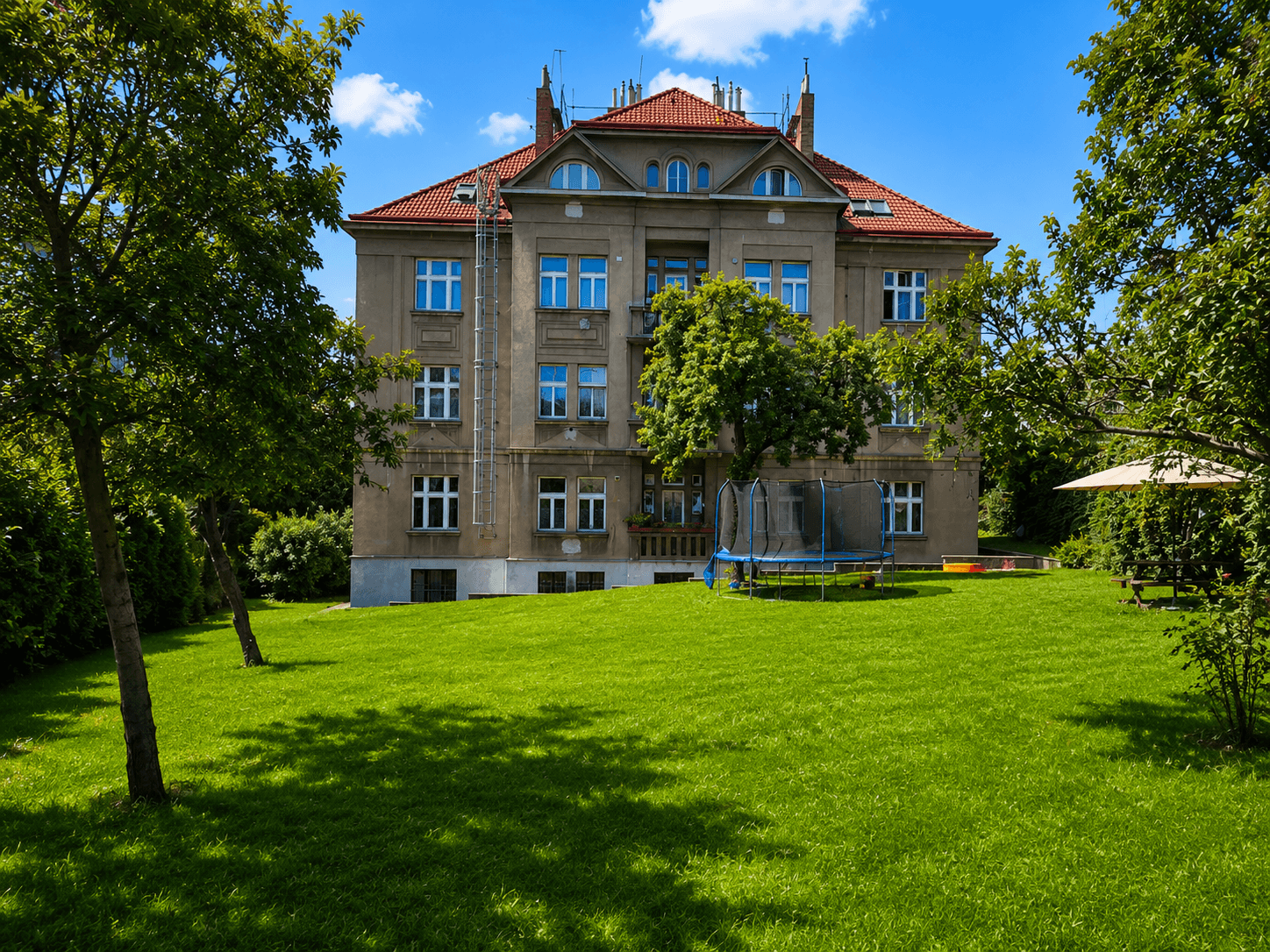 Prenájom bytu 3-izbový 74 m², V Holešovičkách, Praha, Praha Prenájom bytu 3-izbový 74 m², V Holešovičkách, Praha, Praha