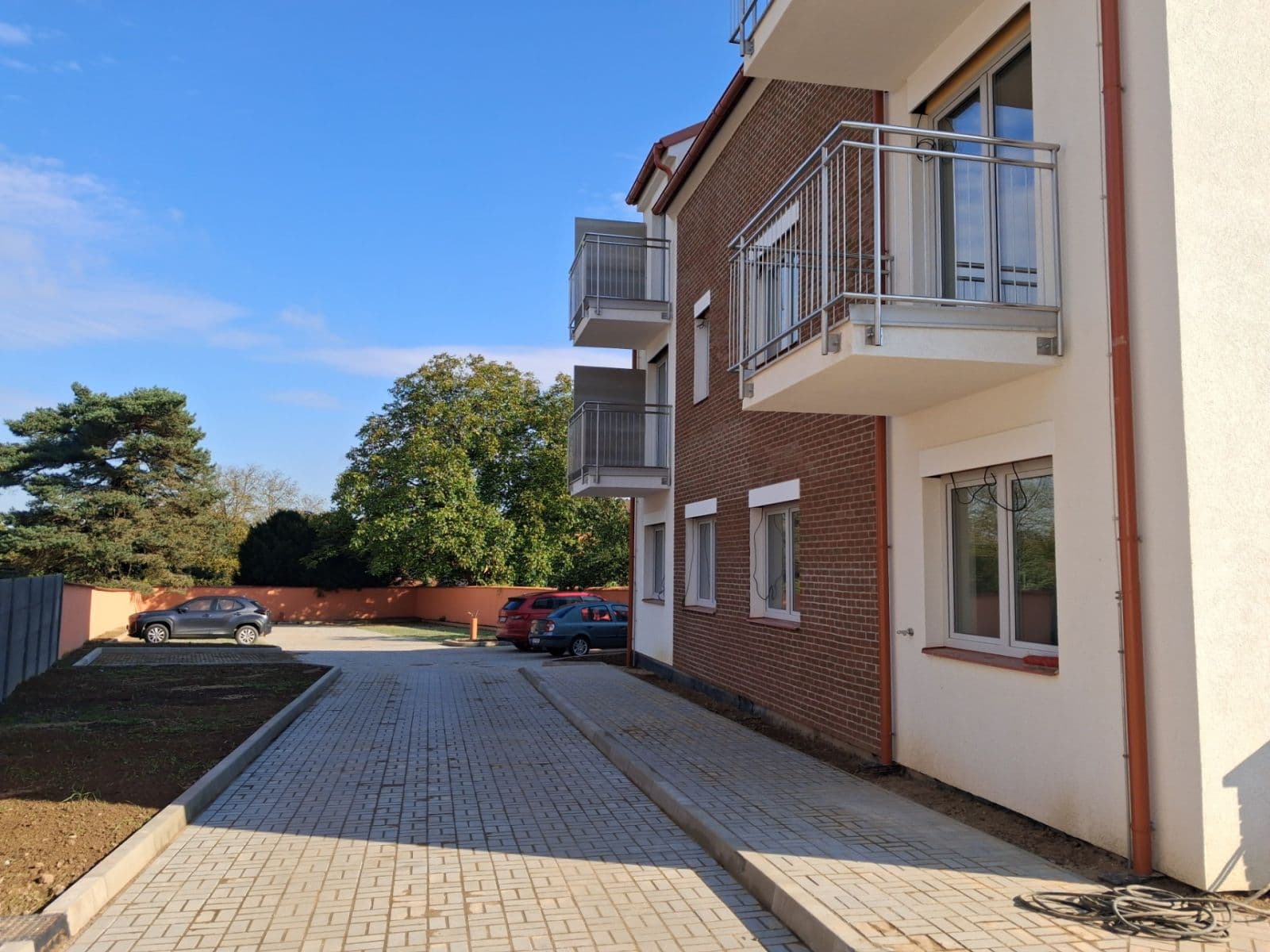 Prenájom bytu 2-izbový 57 m², Revoluční, Šestajovice, Středočeský kraj Prenájom bytu 2-izbový 57 m², Revoluční, Šestajovice, Středočeský kraj