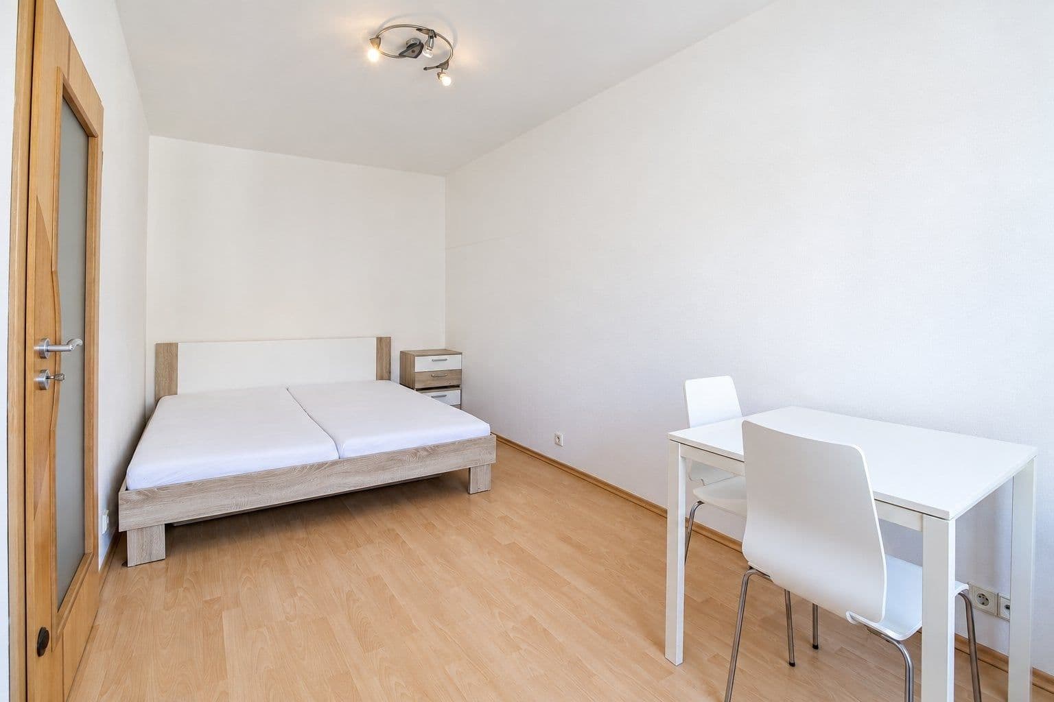 Prenájom bytu 2-izbový 53 m², Dukelská, Benešov, Středočeský kraj Prenájom bytu 2-izbový 53 m², Dukelská, Benešov, Středočeský kraj