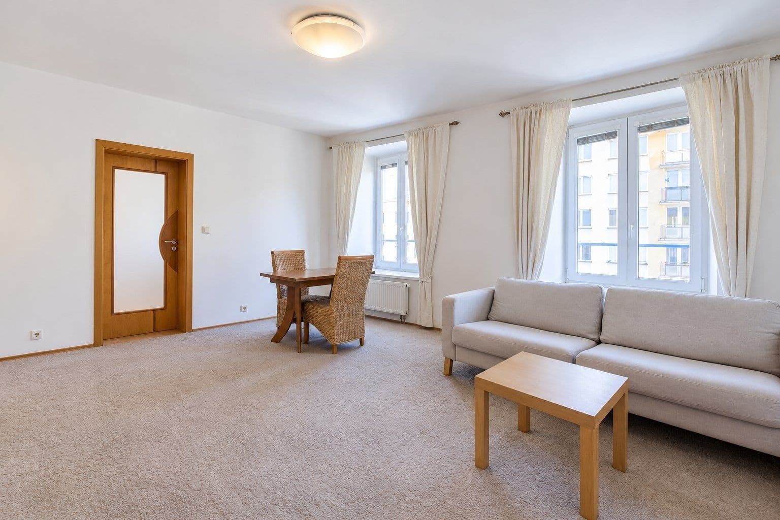Prenájom bytu 2-izbový 53 m², Dukelská, Benešov, Středočeský kraj Prenájom bytu 2-izbový 53 m², Dukelská, Benešov, Středočeský kraj