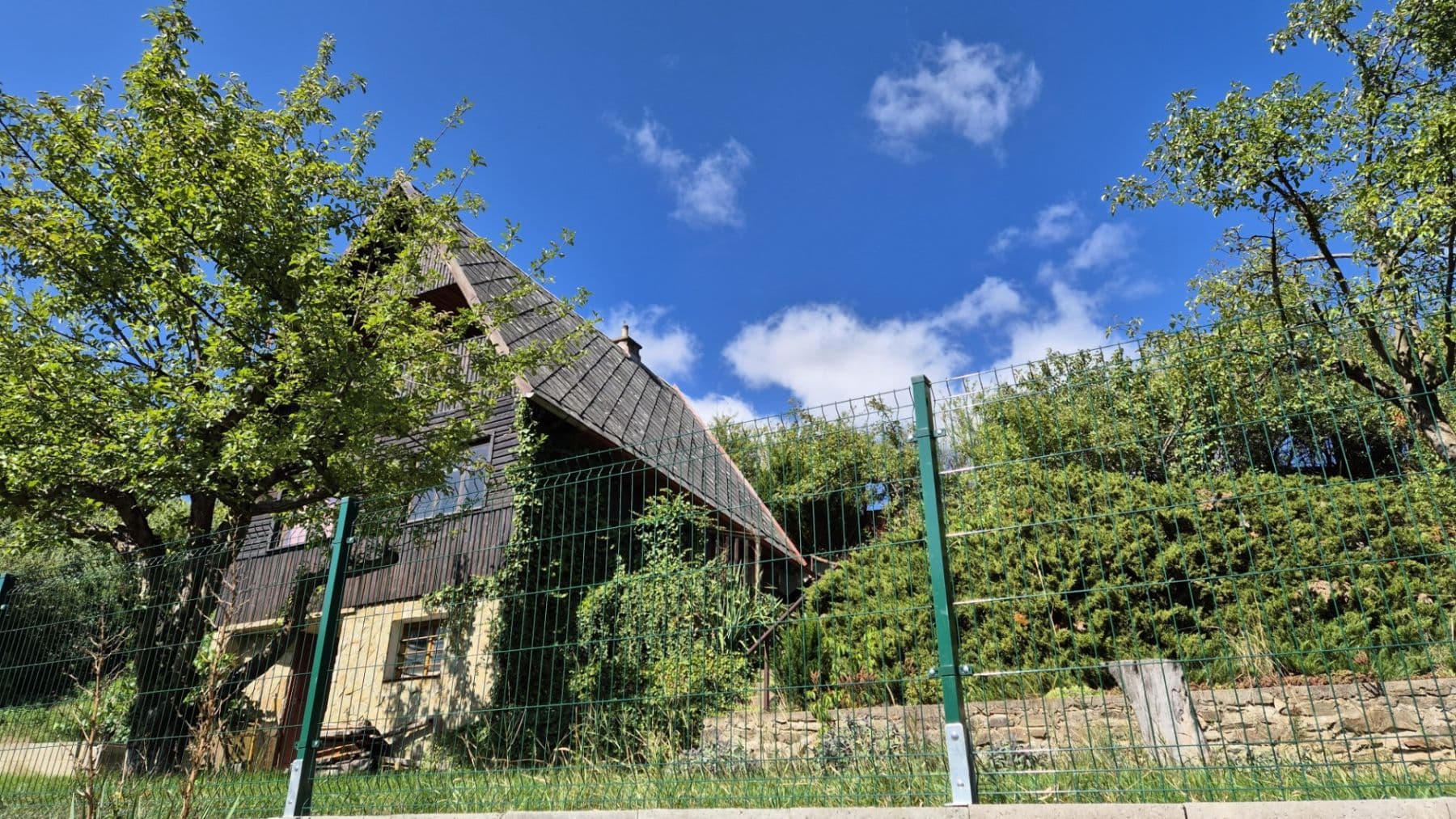 Predaj rekreačného objektu 50 m², pozemok 368 m², Lichoceves, Středočeský kraj Predaj rekreačného objektu 50 m², pozemok 368 m², Lichoceves, Středočeský kraj