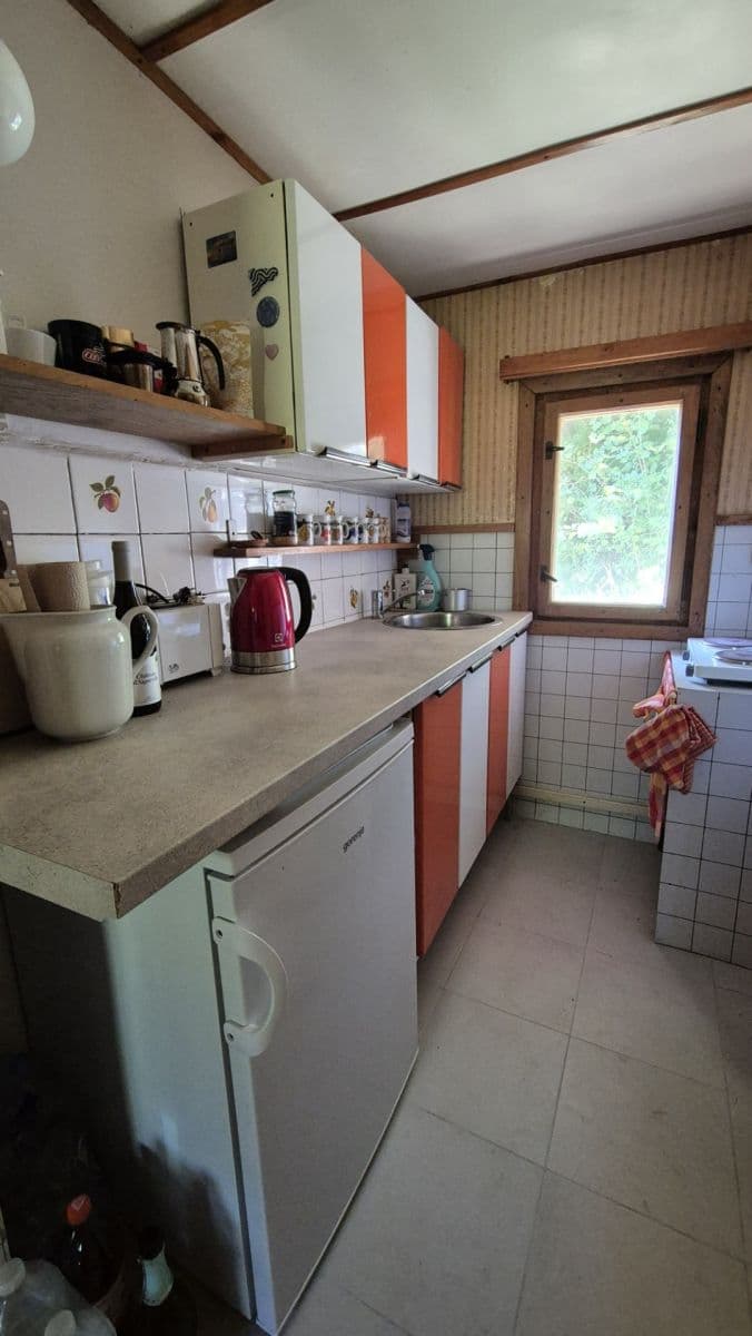 Predaj rekreačného objektu 50 m², pozemok 368 m², Lichoceves, Středočeský kraj Predaj rekreačného objektu 50 m², pozemok 368 m², Lichoceves, Středočeský kraj