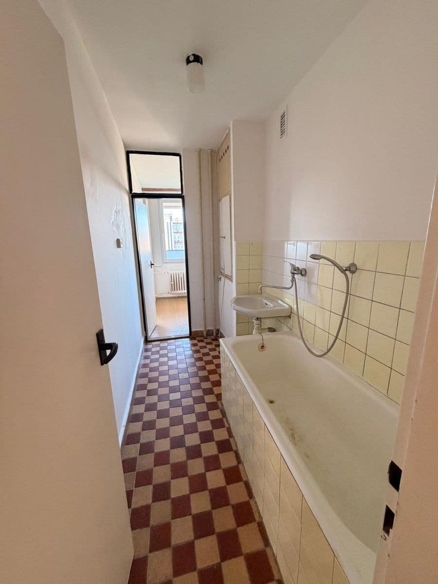 Predaj bytu 4-izbový 78 m², Sládkovičova, Praha, Praha Predaj bytu 4-izbový 78 m², Sládkovičova, Praha, Praha