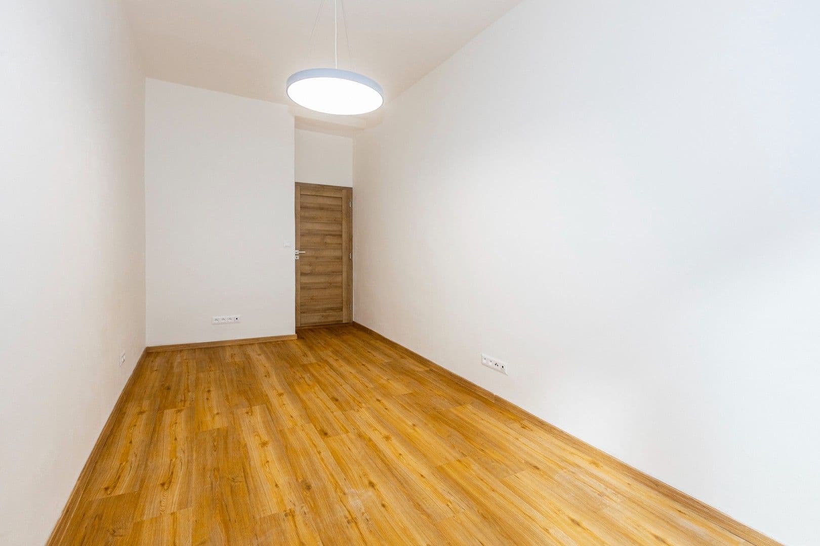 Prenájom bytu 2-izbový 50 m², Jivenská, Praha, Praha Prenájom bytu 2-izbový 50 m², Jivenská, Praha, Praha