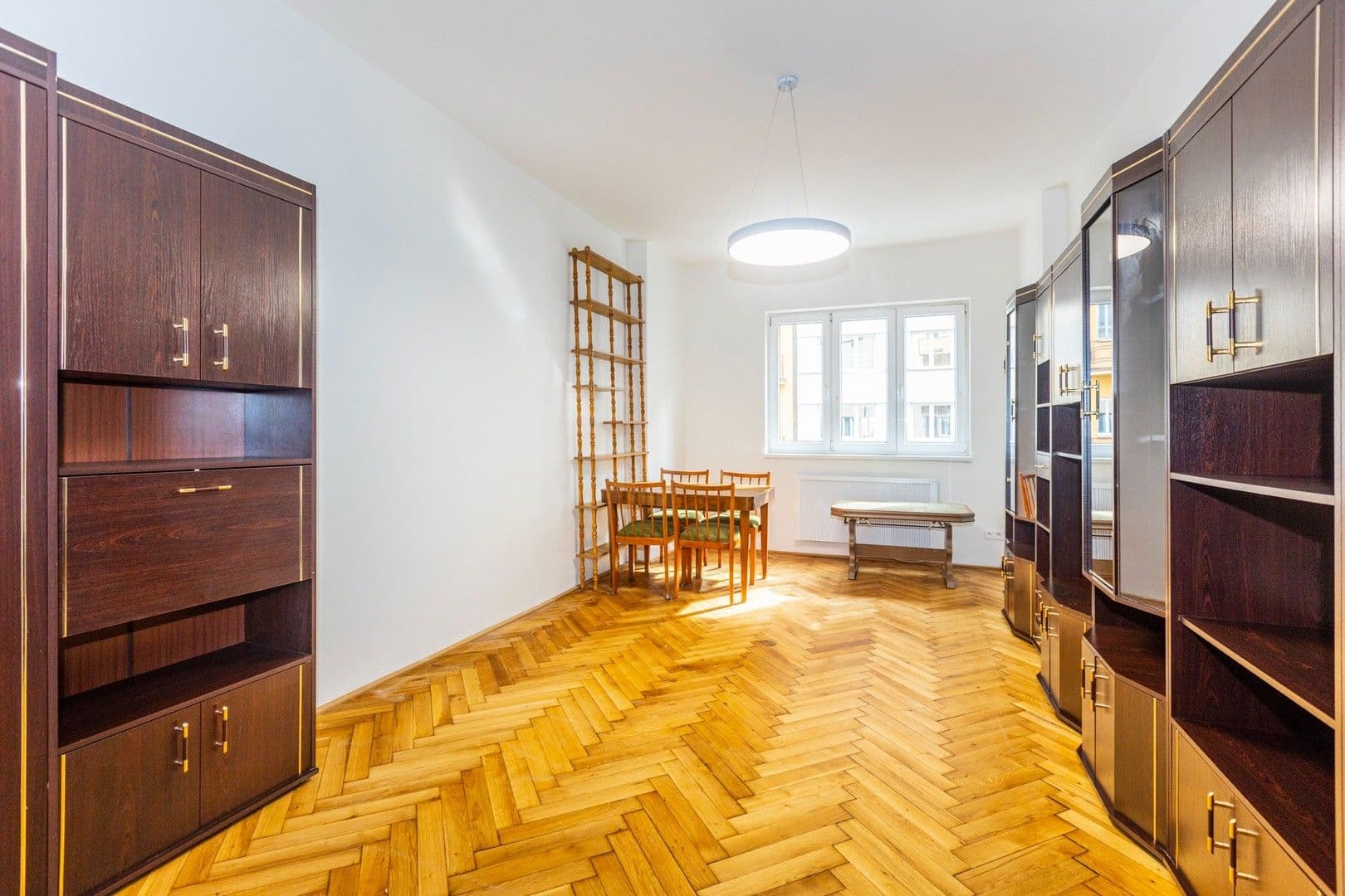 Prenájom bytu 2-izbový 50 m², Jivenská, Praha, Praha Prenájom bytu 2-izbový 50 m², Jivenská, Praha, Praha