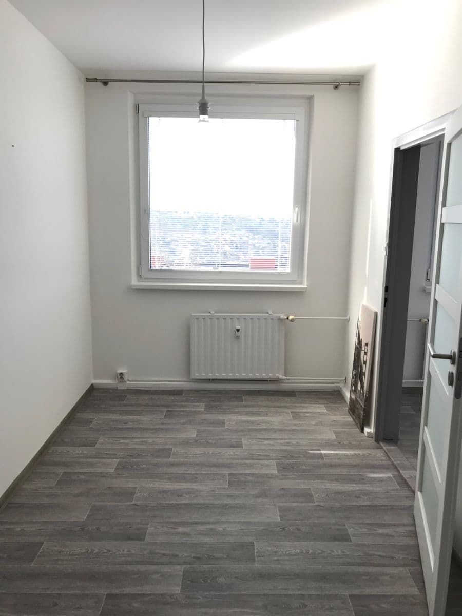 Prenájom bytu 2-izbový 45 m², Okružní, Zlín, Zlínský kraj Prenájom bytu 2-izbový 45 m², Okružní, Zlín, Zlínský kraj