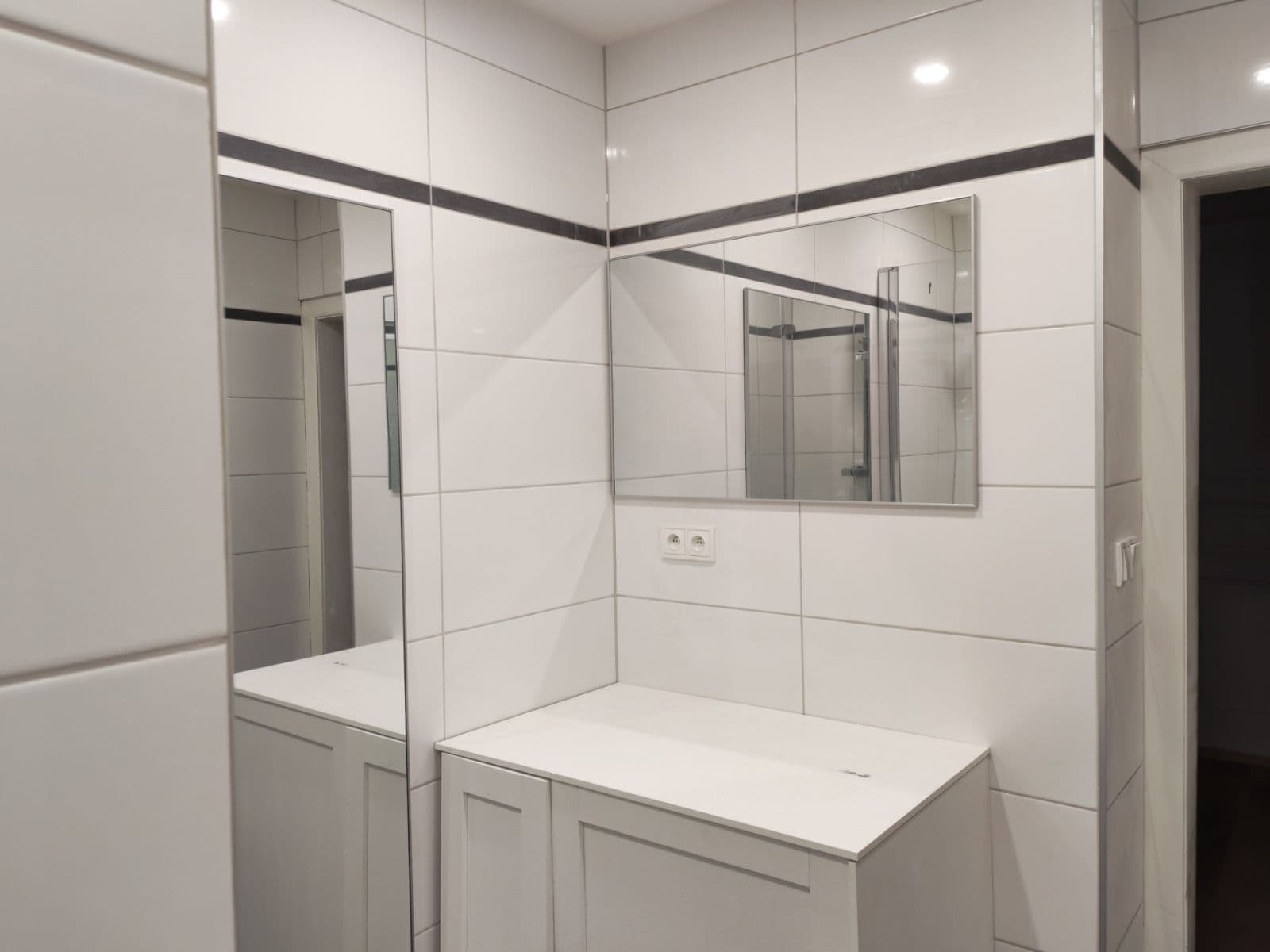 Prenájom bytu 3-izbový 99 m², Slezská, Praha, Praha Prenájom bytu 3-izbový 99 m², Slezská, Praha, Praha